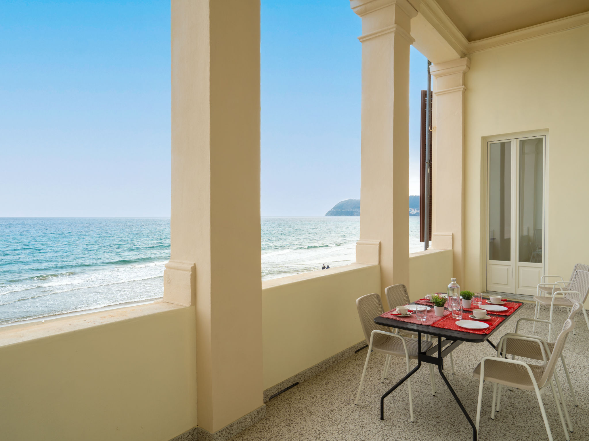 Foto 4 - Apartamento de 2 habitaciones en Alassio con vistas al mar