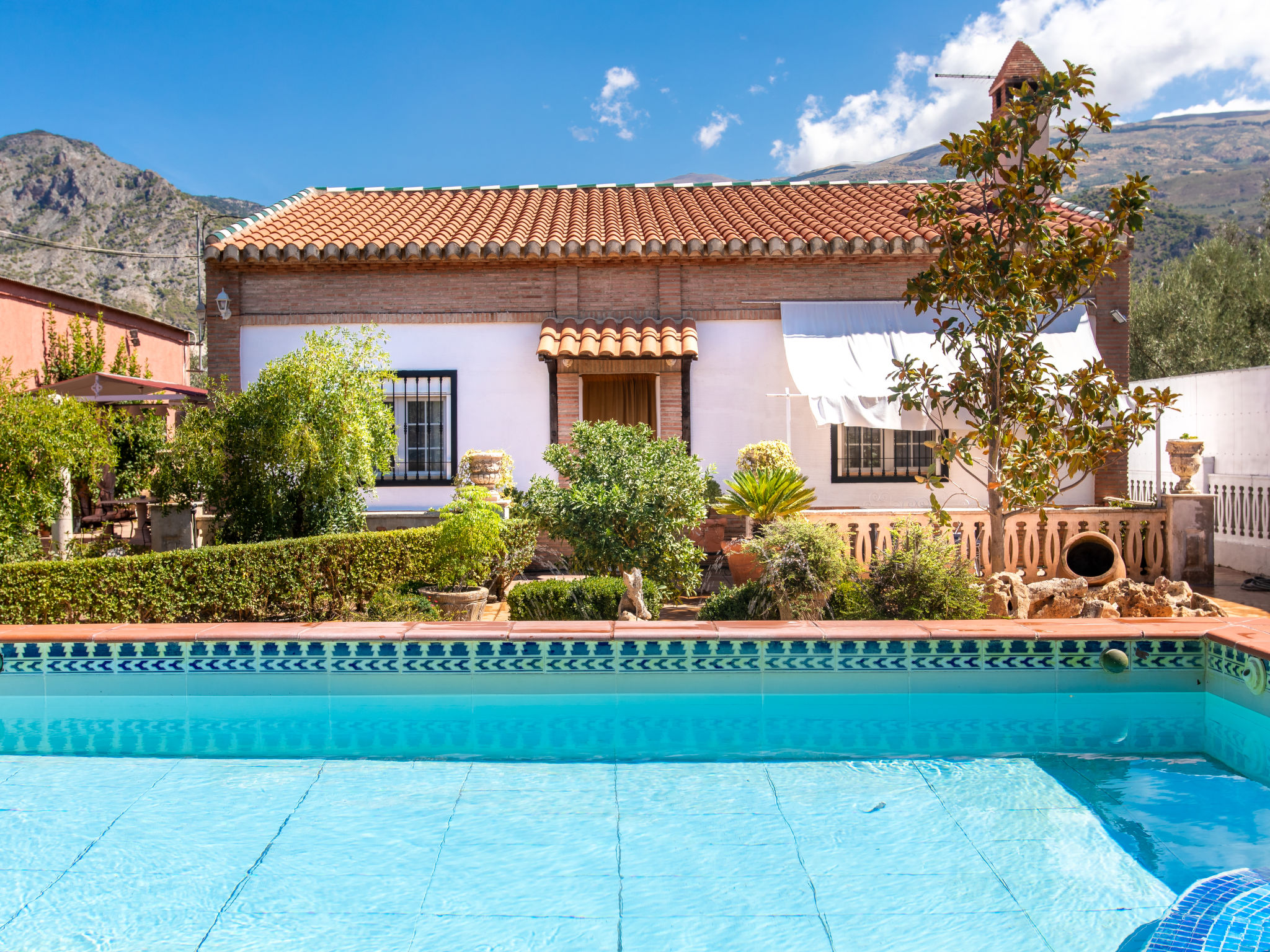 Foto 1 - Casa de 2 quartos em Nigüelas com piscina privada e vista para a montanha