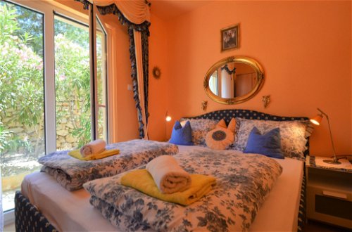 Foto 25 - Appartamento con 2 camere da letto a Tribunj con piscina e giardino