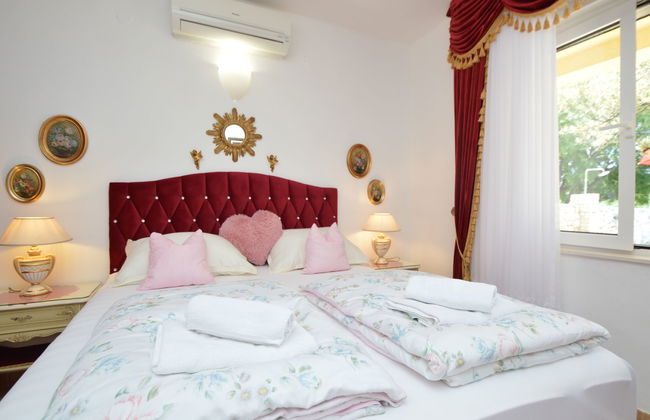 Apartamento de 4 quartos em Tribunj com piscina e jardim - Foto 23