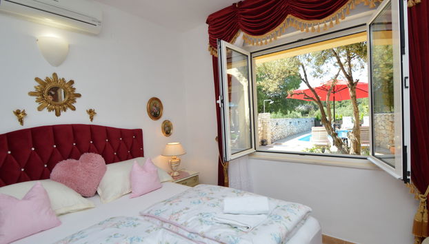 Apartment mit 4 Schlafzimmern in Tribunj mit schwimmbad und garten - Foto 4