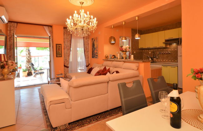 Apartamento de 4 quartos em Tribunj com piscina e jardim - Foto 11
