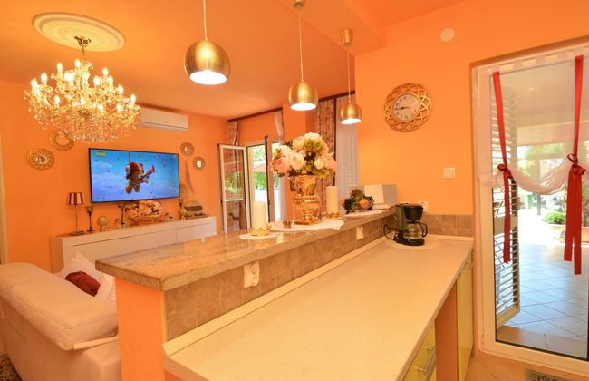 Apartamento de 4 quartos em Tribunj com piscina e jardim - Foto 9