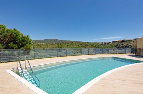 Foto 12 - Apartamento de 1 quarto em Sainte-Maxime com piscina e vistas do mar