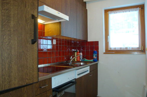 Foto 14 - Apartamento de 2 quartos em Saas-Almagell com jardim