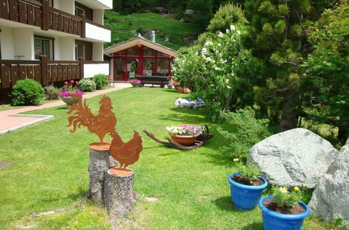 Photo 20 - 2 bedroom Apartment in Saas-Almagell with garden