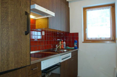 Foto 16 - Apartamento de 2 quartos em Saas-Almagell com jardim