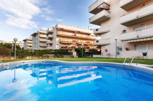 Foto 21 - Apartamento de 2 quartos em Salou com piscina e jardim