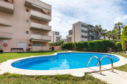 Foto 33 - Appartamento con 2 camere da letto a Salou con piscina e giardino