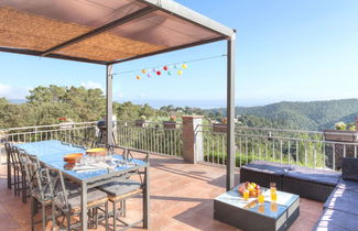 Photo 3 - 4 bedroom House in Lloret de Mar with private pool and garden