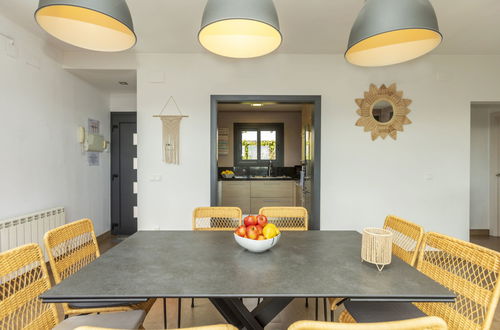 Photo 8 - 4 bedroom House in Lloret de Mar with private pool and garden