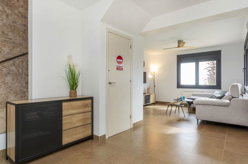 Photo 13 - 4 bedroom House in Lloret de Mar with private pool and garden