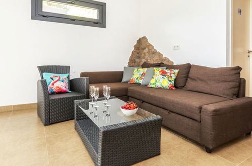 Photo 11 - 4 bedroom House in Lloret de Mar with private pool and garden