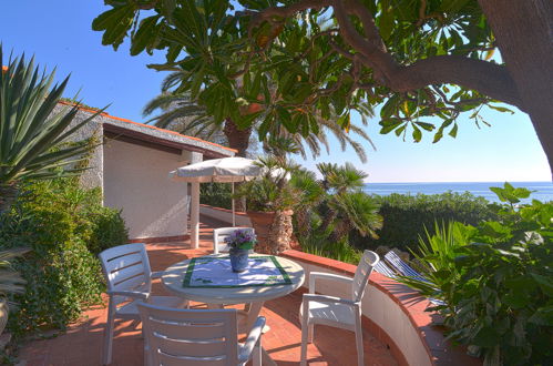 Photo 2 - Maison de 2 chambres à Syracuse avec terrasse et vues à la mer