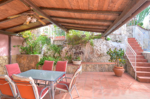 Photo 19 - 3 bedroom House in Siracusa with private pool and garden