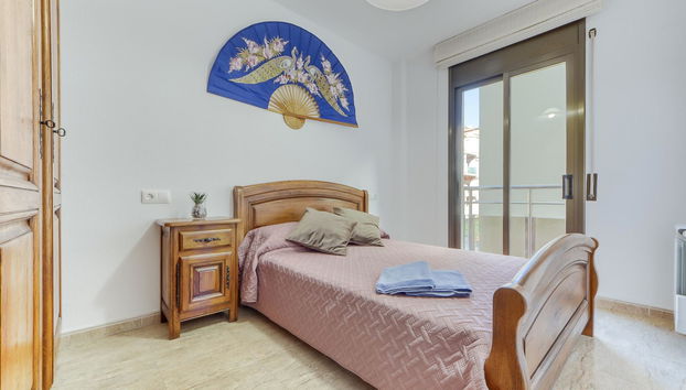 4 bedroom Apartment in Castelló d'Empúries with garden and terrace - Photo 5