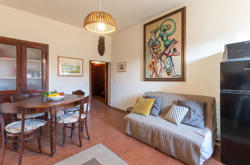 Foto 6 - Appartamento con 2 camere da letto a Castiglione della Pescaia con vista mare