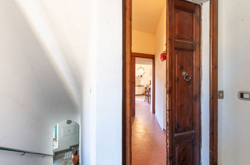 Foto 17 - Apartment mit 2 Schlafzimmern in Castiglione della Pescaia mit blick aufs meer