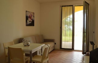 Foto 3 - Apartamento de 1 habitación en Moniga del Garda con piscina y vistas a la montaña