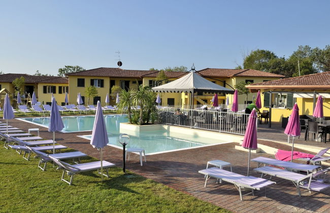Apartamento de 2 quartos em Moniga del Garda com piscina e jardim - Foto 1