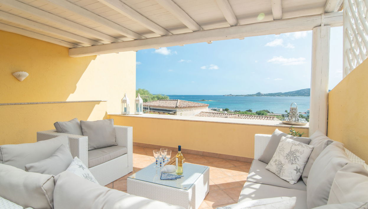 Casa de 4 quartos em Arzachena com jardim e terraço - Foto 1