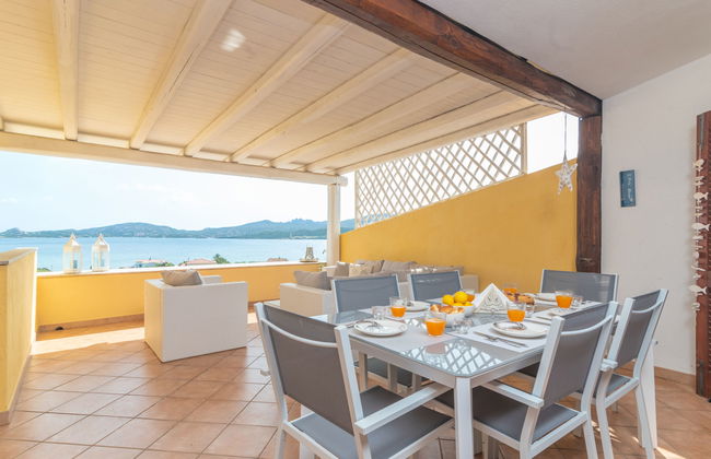 Casa de 4 quartos em Arzachena com jardim e terraço - Foto 3