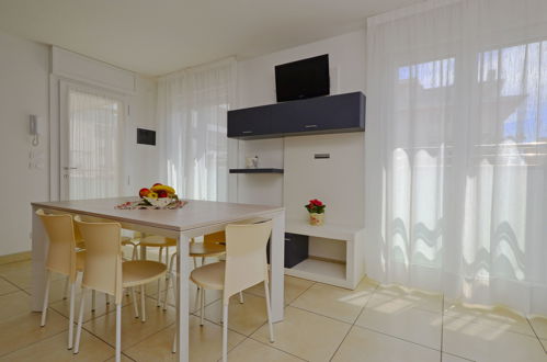 Foto 8 - Apartamento de 2 quartos em Lignano Sabbiadoro com vistas do mar