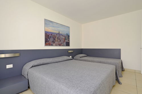 Foto 13 - Apartment mit 2 Schlafzimmern in Lignano Sabbiadoro mit blick aufs meer
