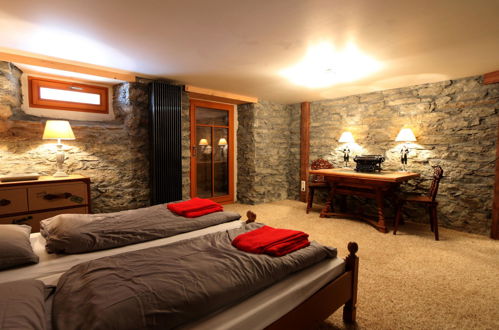 Foto 24 - Appartamento con 4 camere da letto a Saas-Fee
