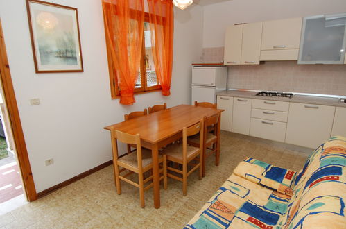 Photo 7 - 1 bedroom Apartment in Rosolina with garden and terrace