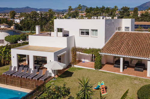 Photo 42 - Maison de 6 chambres à Estepona avec piscine privée et jardin