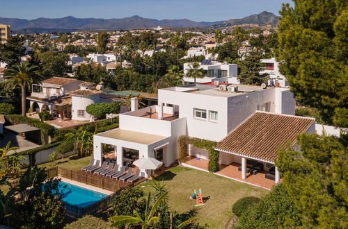 Photo 44 - Maison de 6 chambres à Estepona avec piscine privée et jardin