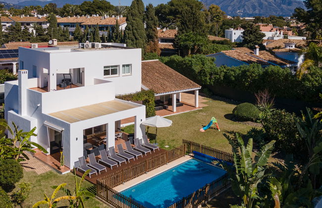 Maison de 7 chambres à Estepona avec piscine privée et jardin - Photo 41
