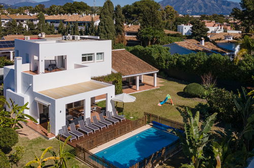 Photo 41 - Maison de 6 chambres à Estepona avec piscine privée et jardin