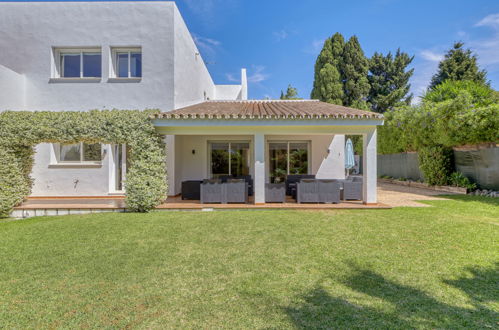 Photo 36 - Maison de 6 chambres à Estepona avec piscine privée et vues à la mer