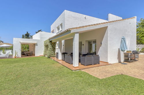 Photo 33 - Maison de 6 chambres à Estepona avec piscine privée et vues à la mer