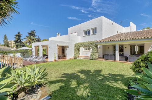 Photo 37 - Maison de 6 chambres à Estepona avec piscine privée et jardin