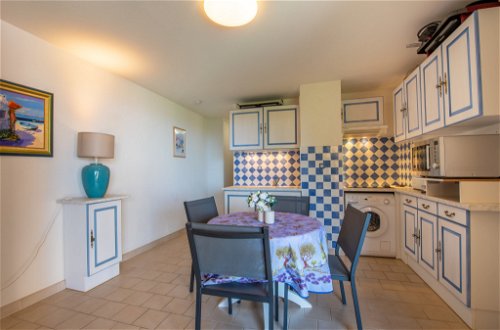 Foto 8 - Apartment mit 2 Schlafzimmern in Cavalaire-sur-Mer mit garten und blick aufs meer