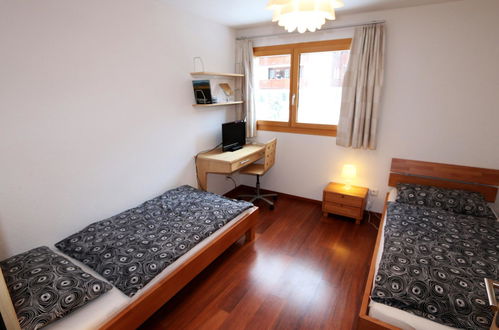 Foto 7 - Appartamento con 3 camere da letto a Saas-Fee