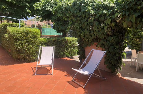 Photo 15 - 2 bedroom House in Forte dei Marmi with garden and sea view