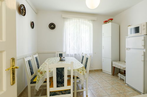 Foto 8 - Apartamento de 2 quartos em Balatonlelle com jardim e terraço