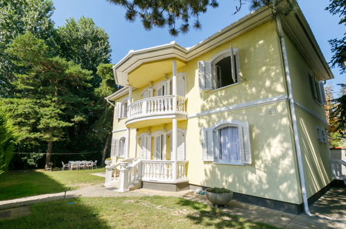 Photo 17 - Appartement de 3 chambres à Balatonlelle avec jardin