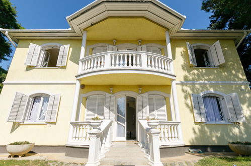Foto 25 - Casa de 5 habitaciones en Balatonlelle con jardín y terraza