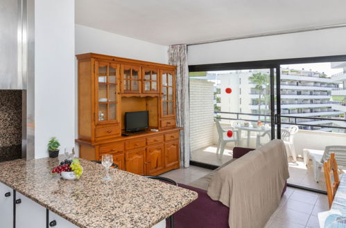 Foto 6 - Apartment mit 1 Schlafzimmer in Salou mit schwimmbad und blick aufs meer