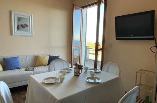 Foto 4 - Apartamento de 2 habitaciones en Pietra Ligure con terraza y vistas al mar