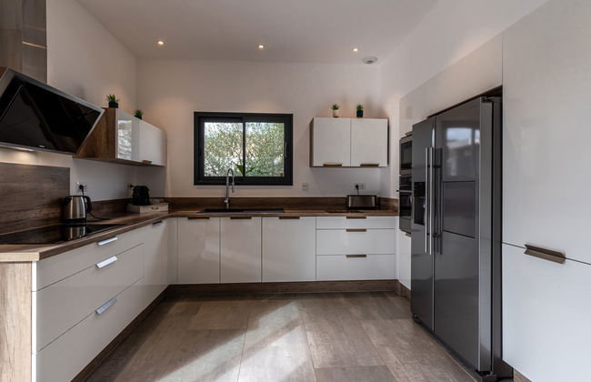 Casa de 5 quartos em Lecci com piscina privada e jardim - Foto 13