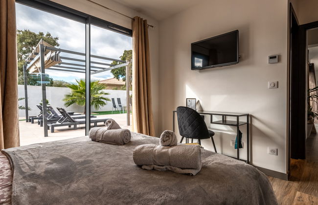 Casa de 5 quartos em Lecci com piscina privada e jardim - Foto 22