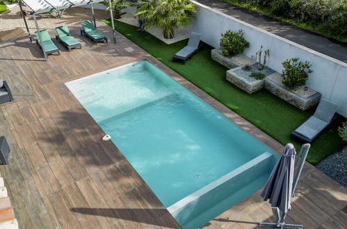 Foto 40 - Casa de 4 habitaciones en Lecci con piscina privada y vistas al mar