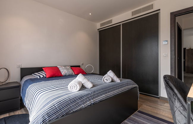 Casa de 5 quartos em Lecci com piscina privada e jardim - Foto 17