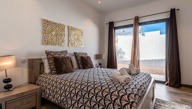Casa de 5 quartos em Lecci com piscina privada e jardim - Foto 4